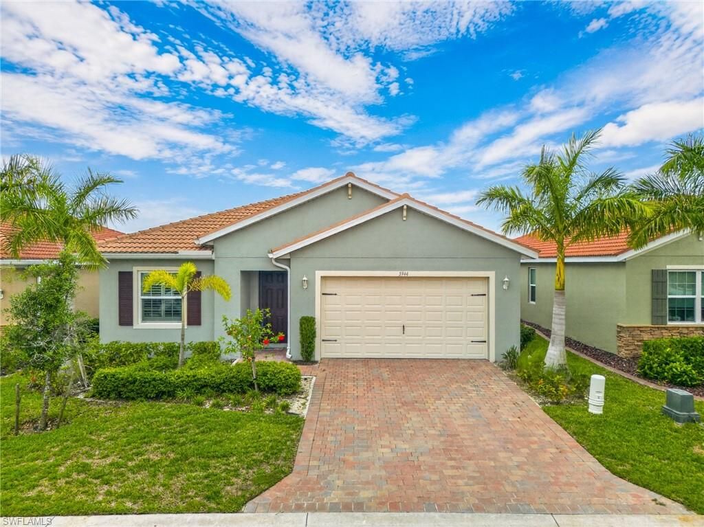 3944 Crosswater DR, NORTH FORT MYERS, FL 33917 — photo 5