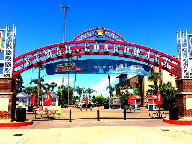 207 West 6th Street, Kemah, TX 77565