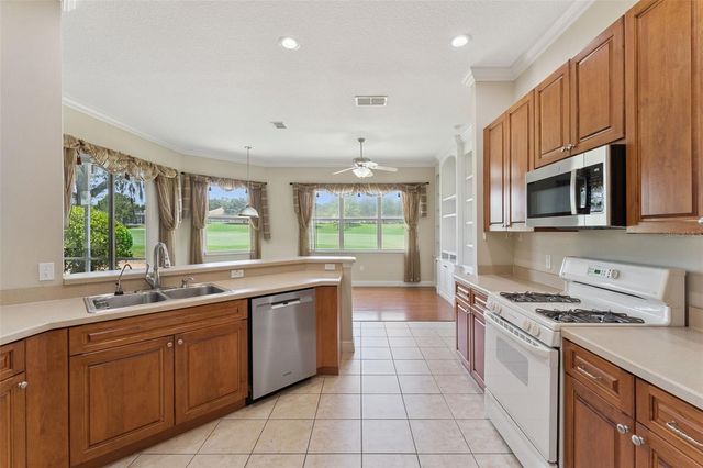 1028 EVEREST STREET, Clermont, FL 34711