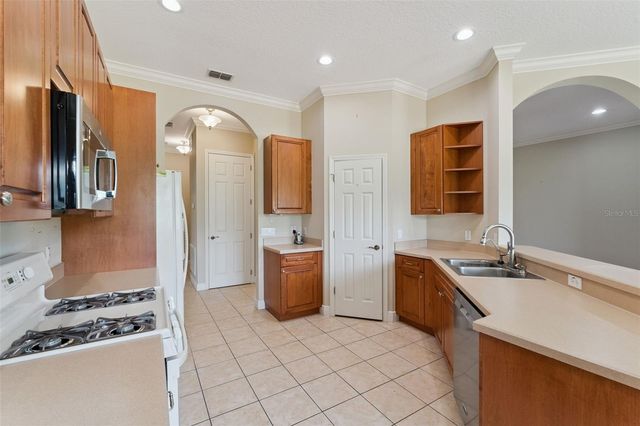 1028 EVEREST STREET, Clermont, FL 34711