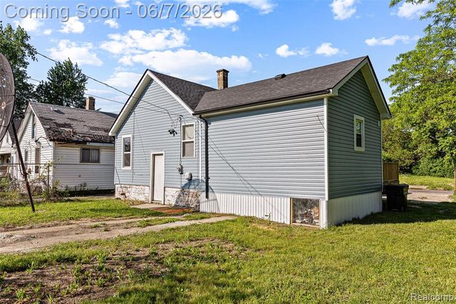 9983 Quincy Street, Detroit, MI 48204