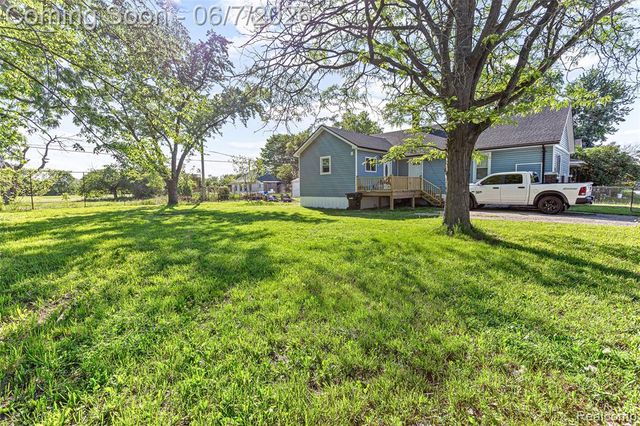 9983 Quincy Street, Detroit, MI 48204