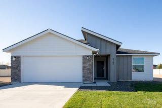 2105 N Kenneth Ave, Kuna, ID 83634