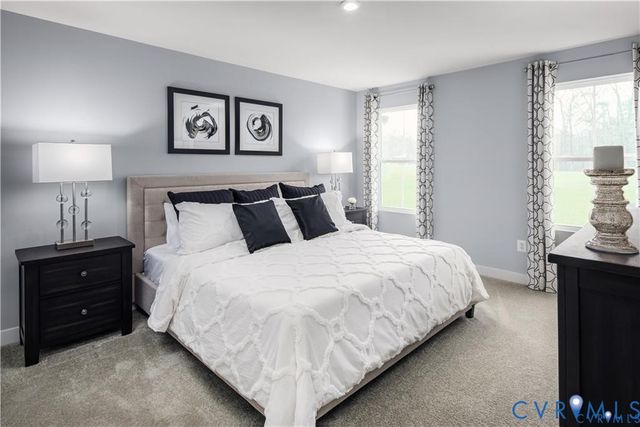 2 Nine Iron Dr, Richmond, VA 23223
