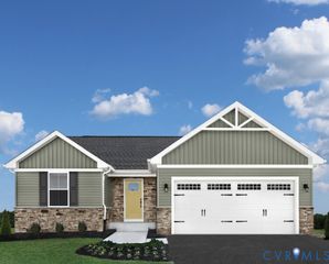 2 Nine Iron Dr, Richmond, VA 23223