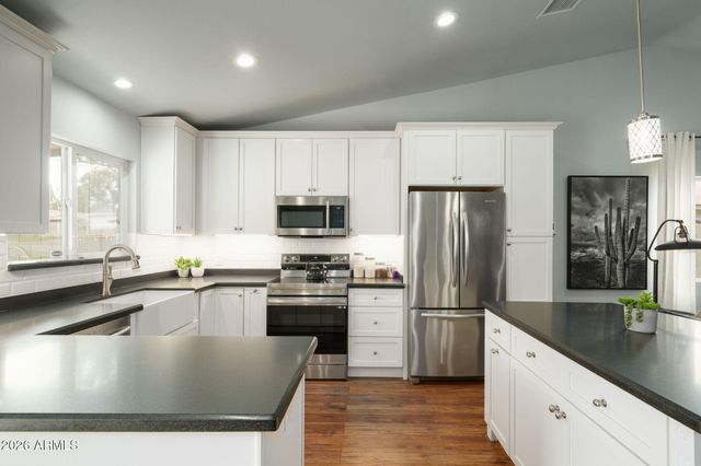 6335 E WALTANN Lane, Scottsdale, AZ 85254