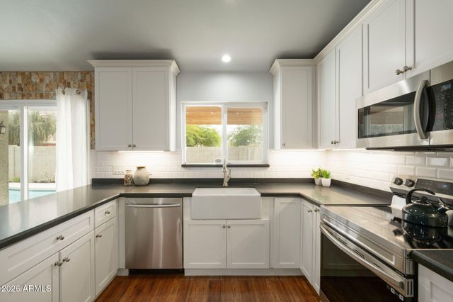 6335 E WALTANN Lane, Scottsdale, AZ 85254