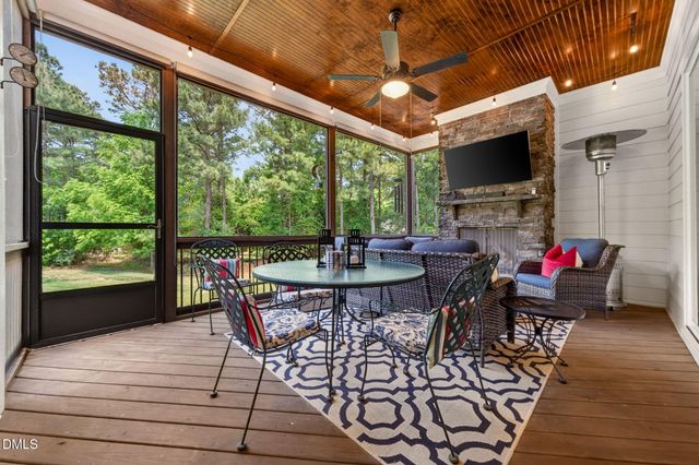 6109 Norwood Place, Raleigh, NC 27613
