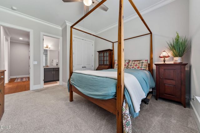 6109 Norwood Place, Raleigh, NC 27613