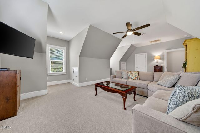 6109 Norwood Place, Raleigh, NC 27613