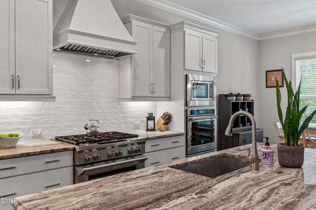 6109 Norwood Place, Raleigh, NC 27613
