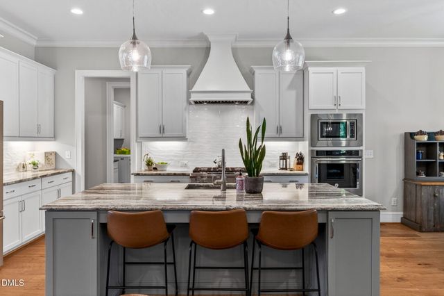 6109 Norwood Place, Raleigh, NC 27613