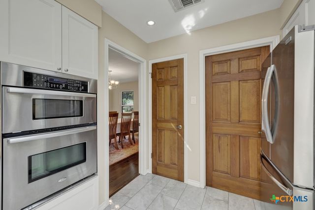 830 Palomino Lane, San Marcos, TX 78666