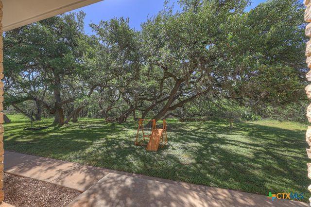 830 Palomino Lane, San Marcos, TX 78666