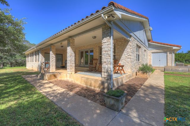 830 Palomino Lane, San Marcos, TX 78666