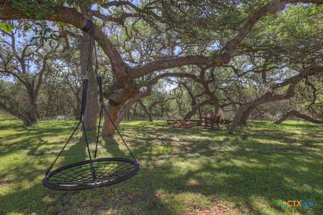 830 Palomino Lane, San Marcos, TX 78666