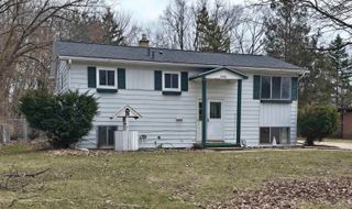 2950 Porlas Place, Saginaw Twp, MI 48603