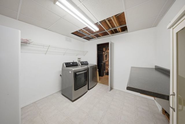 5313 Briarfield Lane, Lake In The Hills, IL 60156