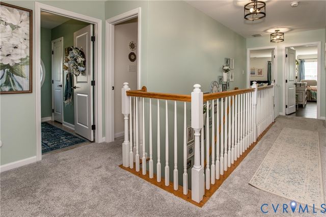 1907 White Mountain Dr, Chester, VA 23836