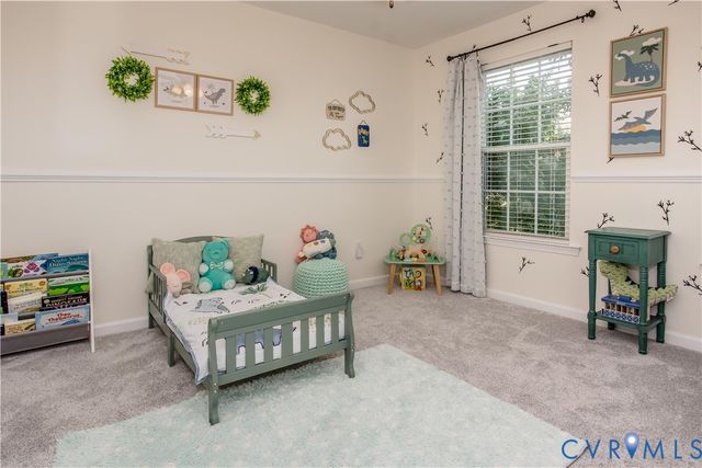 1907 White Mountain Dr, Chester, VA 23836