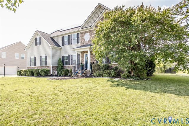1907 White Mountain Dr, Chester, VA 23836