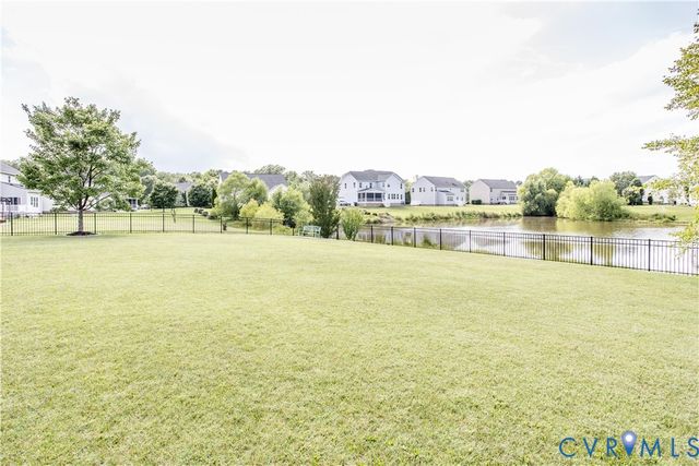 1907 White Mountain Dr, Chester, VA 23836