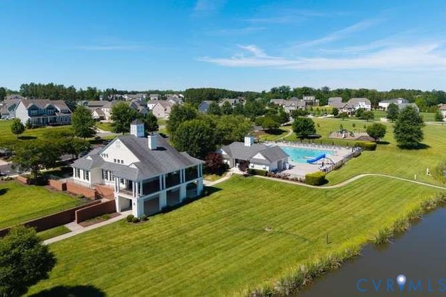 1907 White Mountain Dr, Chester, VA 23836