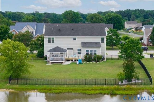 1907 White Mountain Dr, Chester, VA 23836