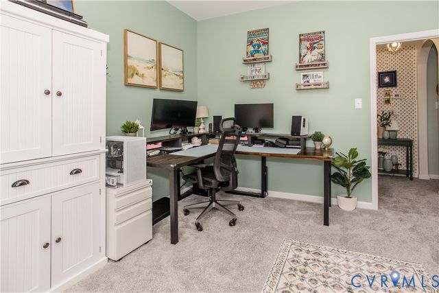 1907 White Mountain Dr, Chester, VA 23836