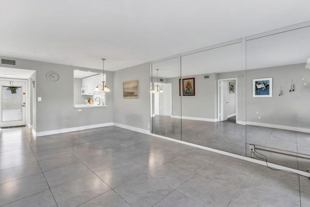 461 NW 76th Avenue 106, Margate, FL 33063