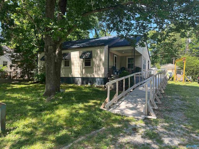 2105 North Rose Drive SW, Huntsville, AL 35805