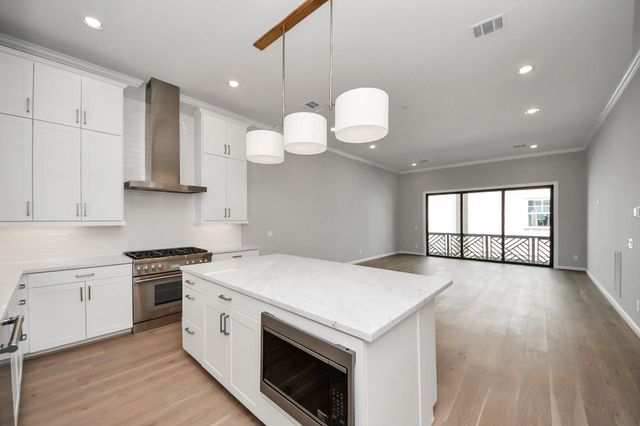 4026 Blossom Street, Houston, TX 77007
