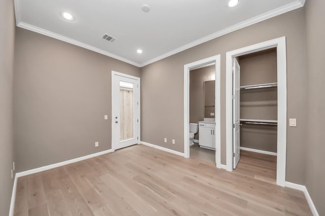 4026 Blossom Street, Houston, TX 77007
