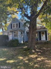 101 N HORNERS LN, Rockville, MD 20850