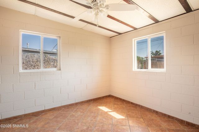 1305 Diana Maura Drive, Las Cruces, NM 88001