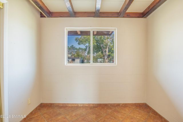1305 Diana Maura Drive, Las Cruces, NM 88001