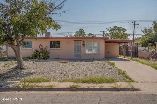 1305 Diana Maura Drive, Las Cruces, NM 88001