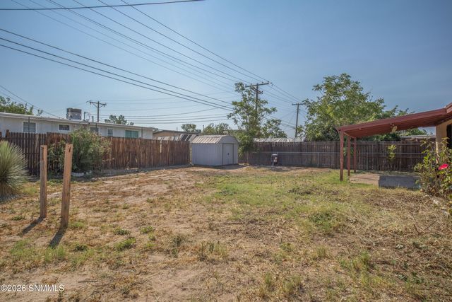 1305 Diana Maura Drive, Las Cruces, NM 88001