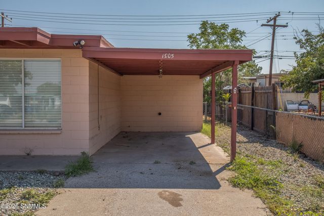1305 Diana Maura Drive, Las Cruces, NM 88001