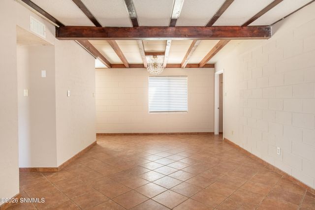1305 Diana Maura Drive, Las Cruces, NM 88001