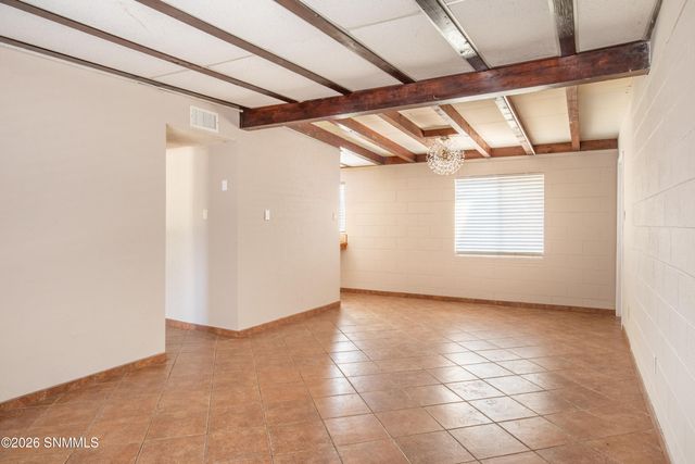 1305 Diana Maura Drive, Las Cruces, NM 88001