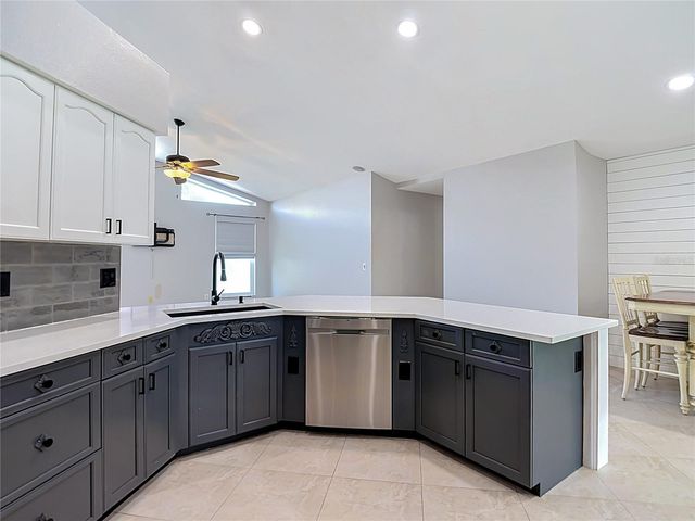 4105 ANGEL WING COURT, Lutz, FL 33558
