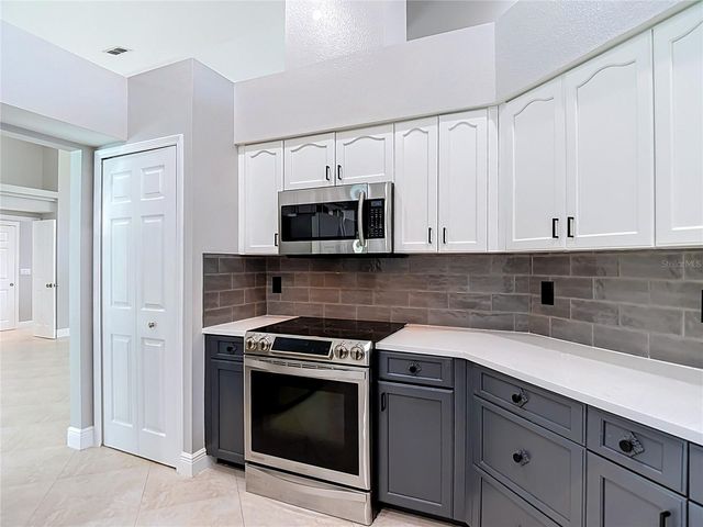 4105 ANGEL WING COURT, Lutz, FL 33558