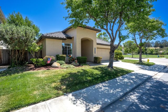 17570 Winding Creek Road, Salinas, CA 93908