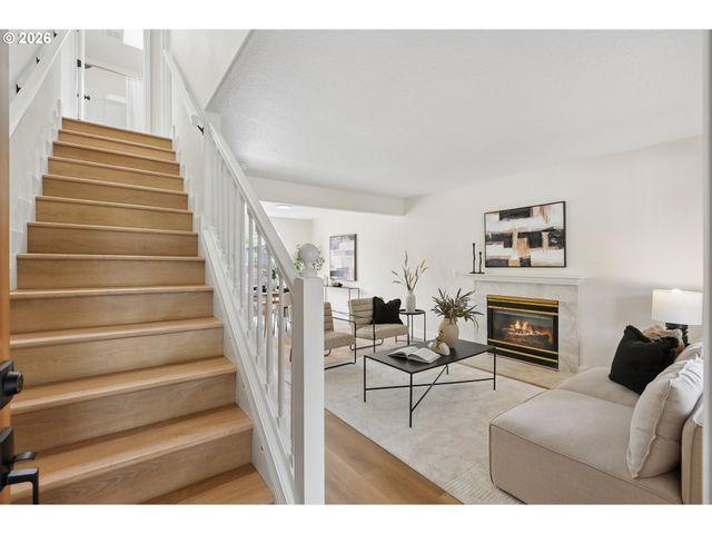 10214 N MIDWAY Ave, Portland, OR 97203