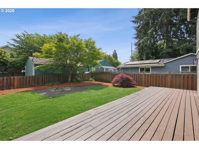10214 N MIDWAY Ave, Portland, OR 97203