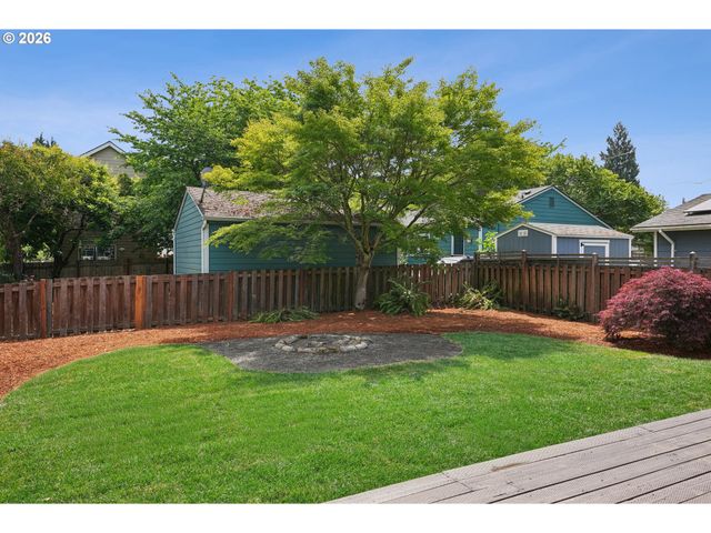 10214 N MIDWAY Ave, Portland, OR 97203