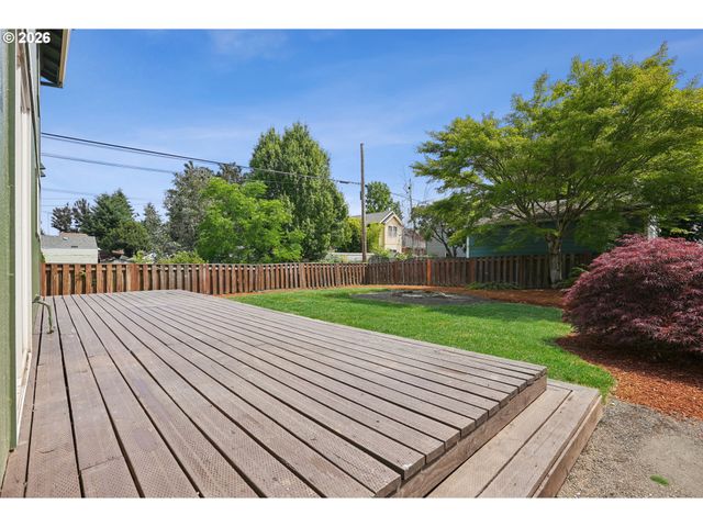 10214 N MIDWAY Ave, Portland, OR 97203
