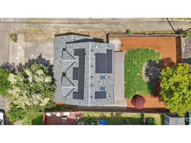 10214 N MIDWAY Ave, Portland, OR 97203