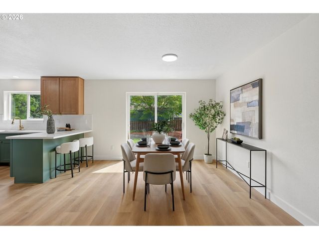 10214 N MIDWAY Ave, Portland, OR 97203
